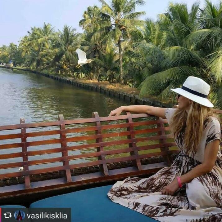 Why Not Houseboat Alappuzha Exterior foto