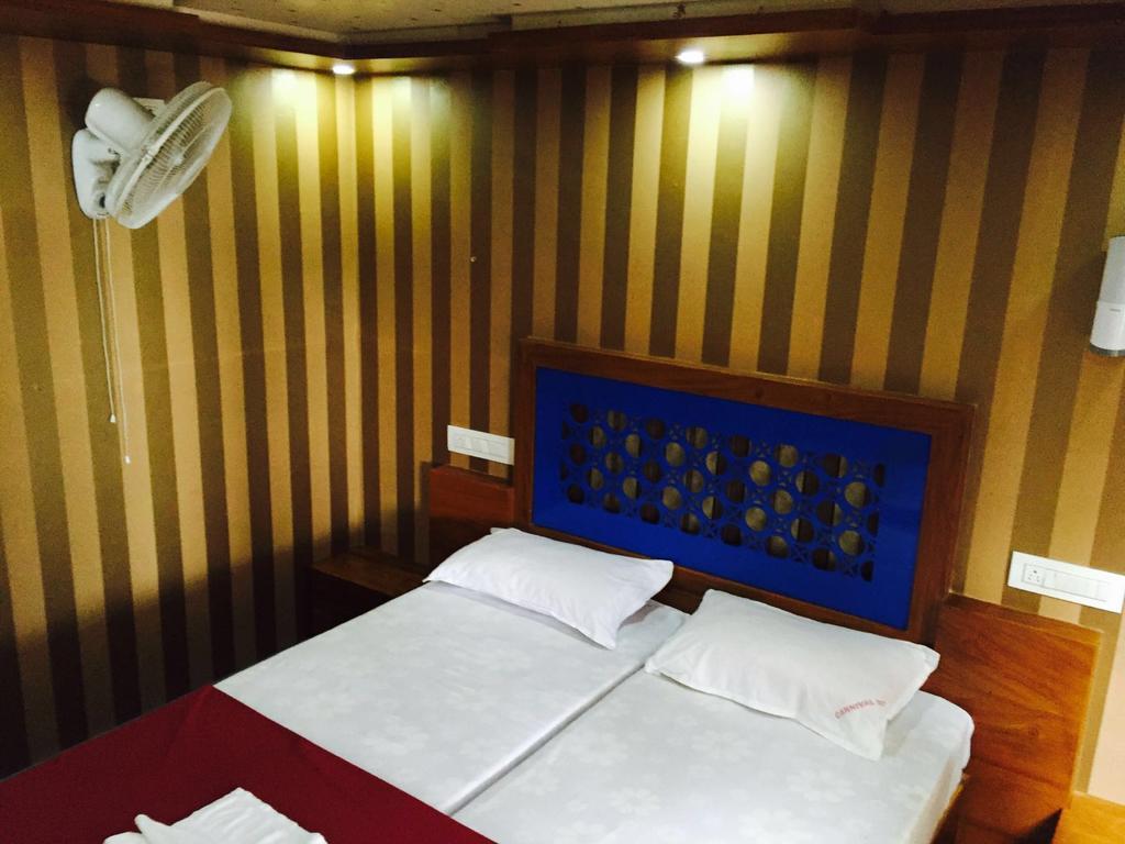 Why Not Houseboat Alappuzha Exterior foto